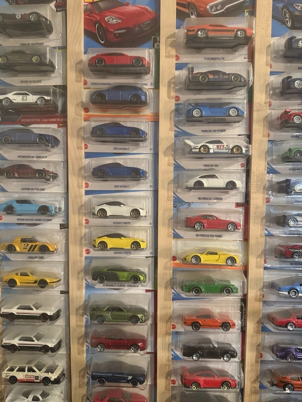 Random Hot Wheels Diecast Car  1:64 LOT 20 random sealed products!