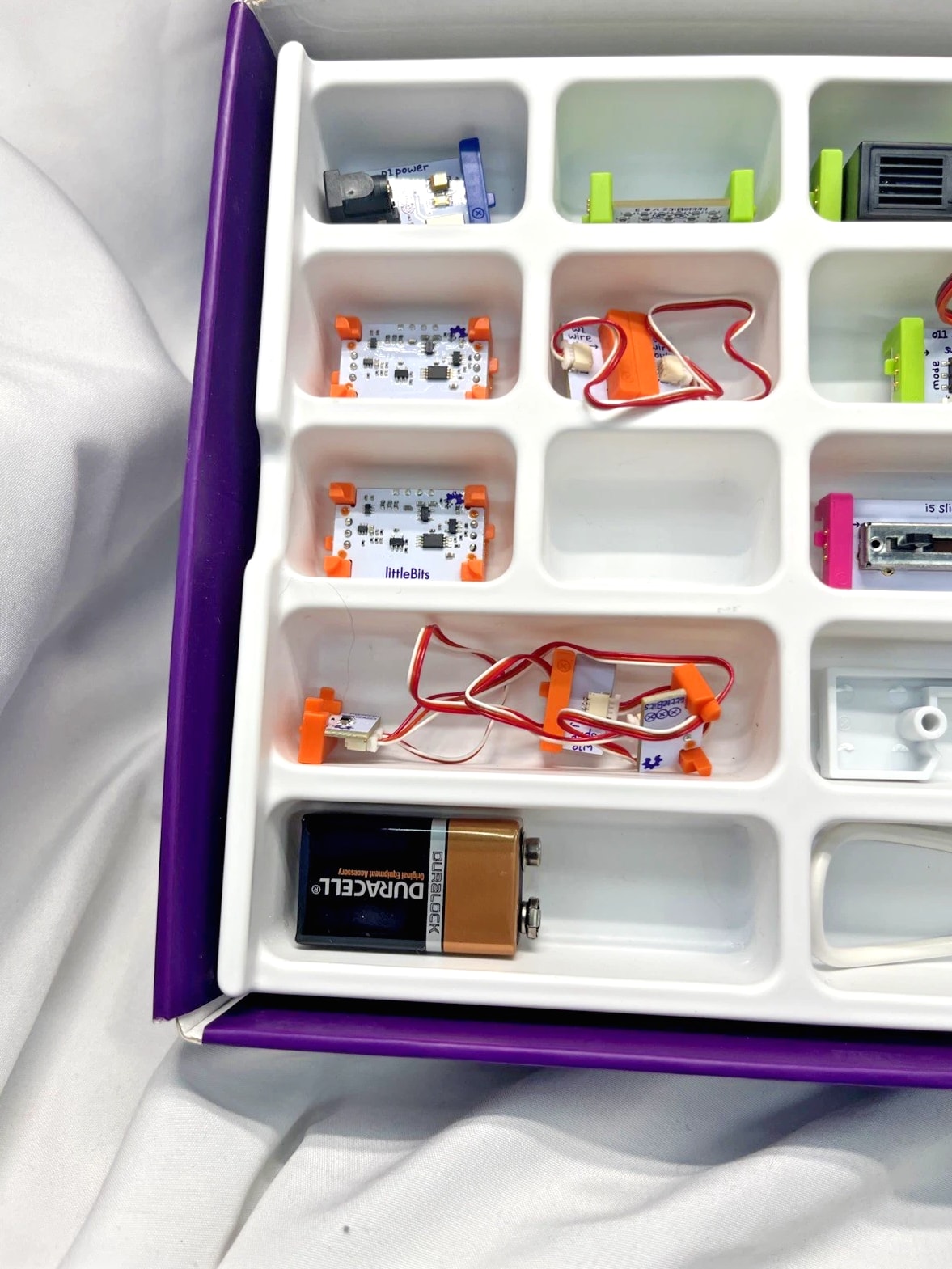 Little Bits Gizmos & Gadgets Kit, STEM - Electronic Bitbot Makers Toy Parts