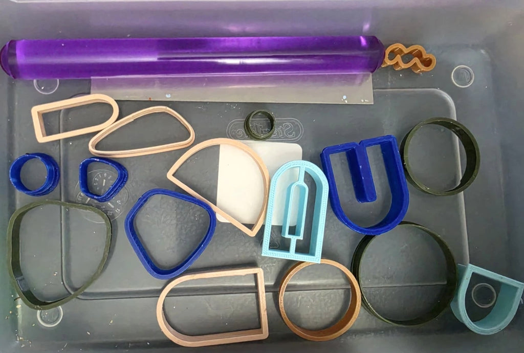 Cernit & Sculpey Polymer Clay, Premo Set Black White Translucent clay Cutters