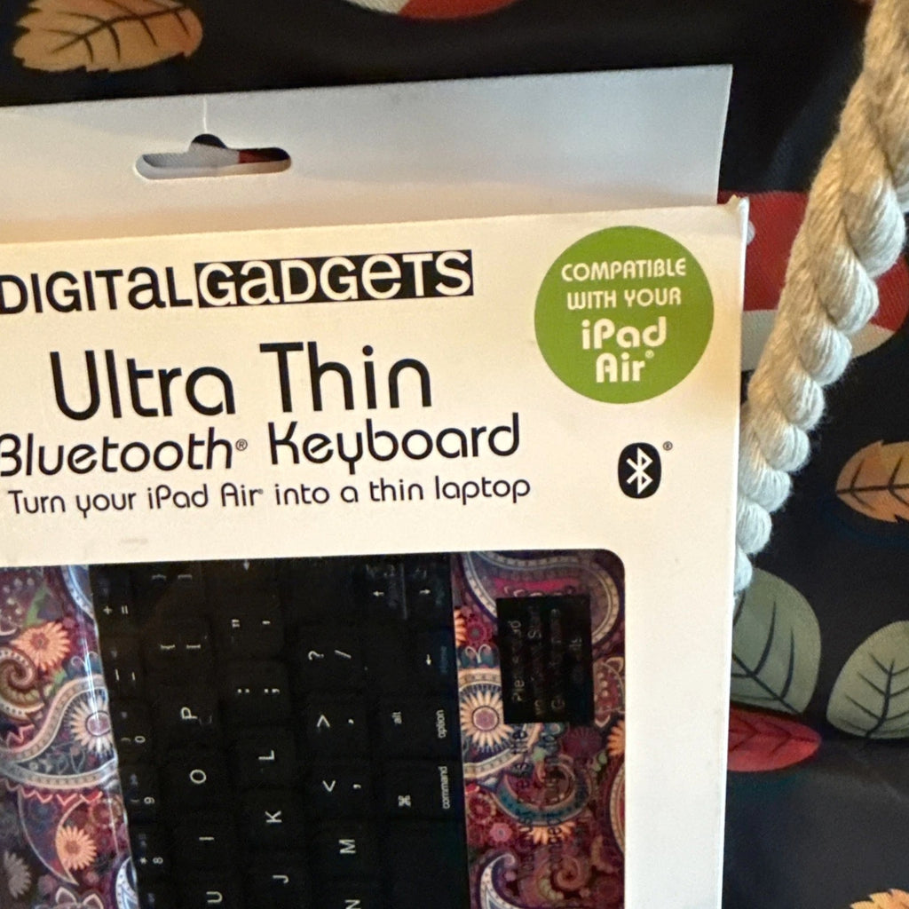 Digital Gadgets Ultra Thin Bluetooth Keyboard For iPad Mini  Open Box Never Used