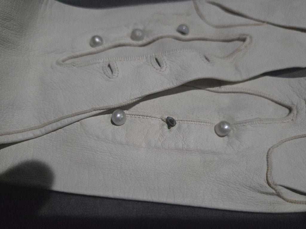 Marilyn Monroe Worn Long Leather Gloves worn to Some Like It Hot Premiere 1959