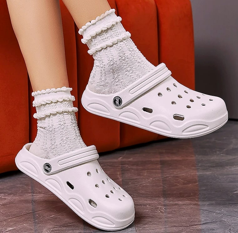 Lightweight EVA Clogs Slippers for Women Anti Slip Garden Shoes