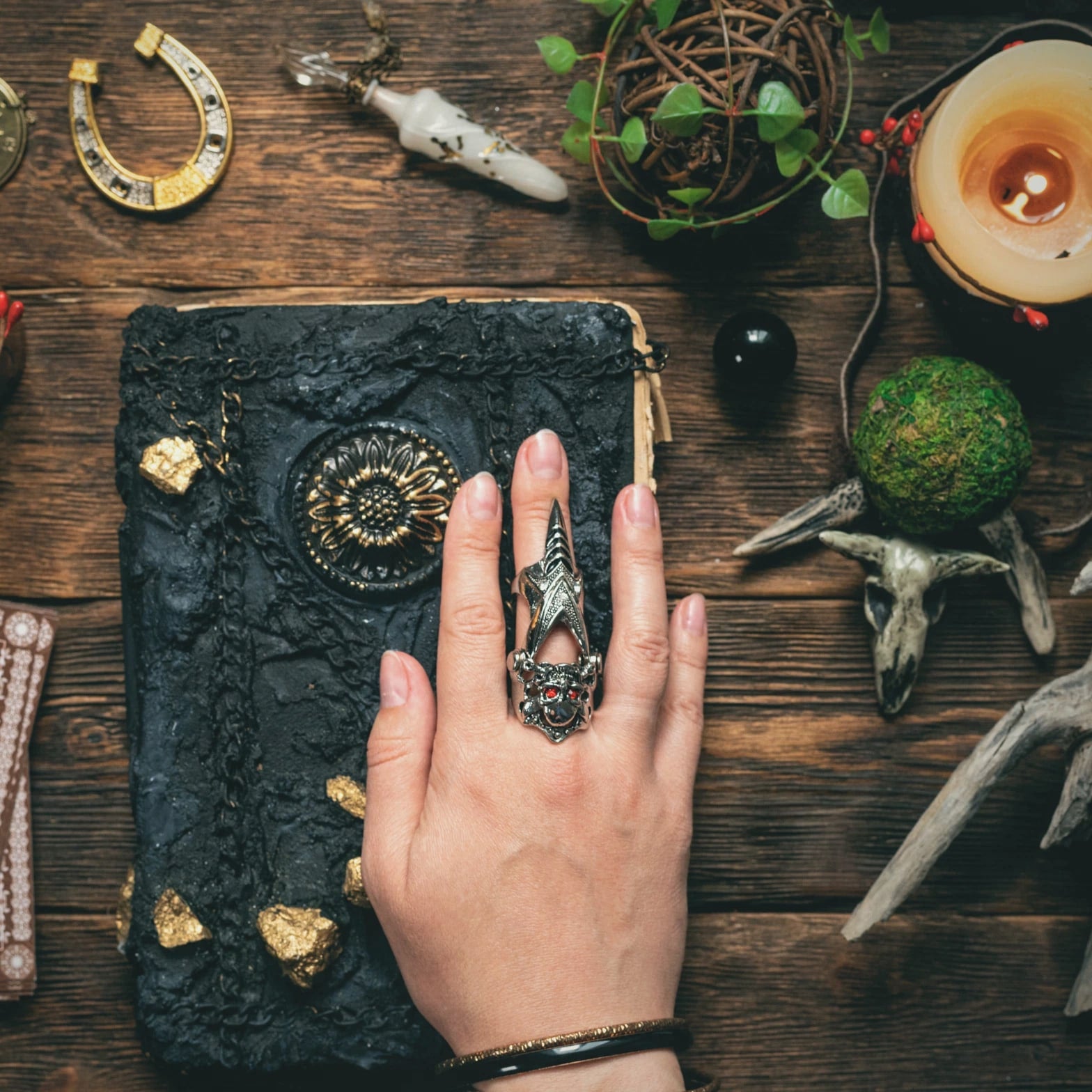 Soulmate Drawing and Psychic Tarot Love Reading, Detailed Future Partner