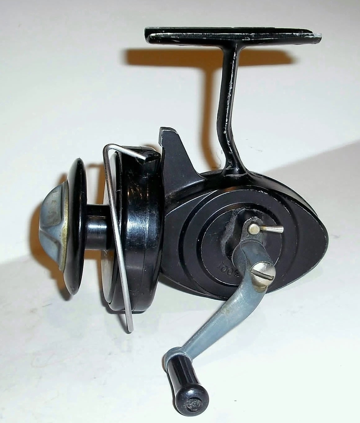 Vintage Longfellow SR-3001 Spinning Fishing Reel