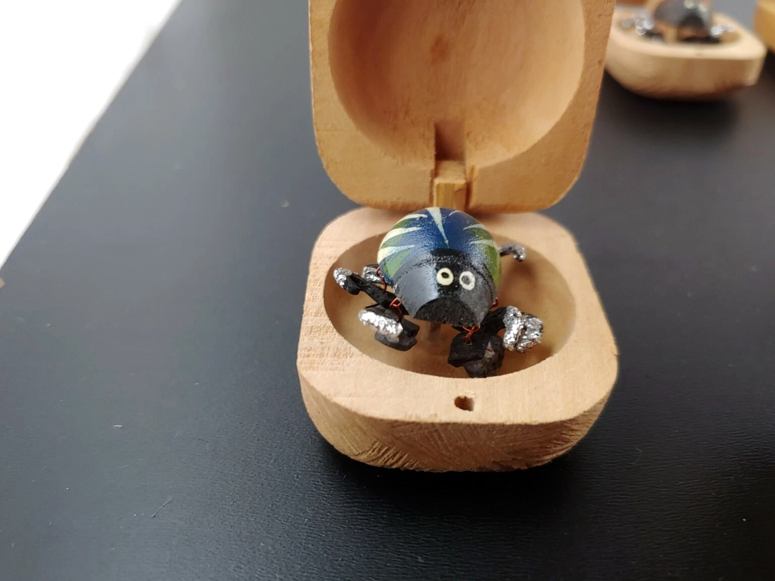 Handmade Bug In A Box Gag Toy Gift Moving Legs Novelty Bug in a nut Vintage wood
