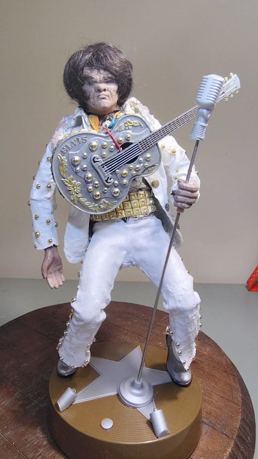 THE ORVILLE TV Show BORTUS Alien as Elvis Handcrafted Action Figure Sound Motion