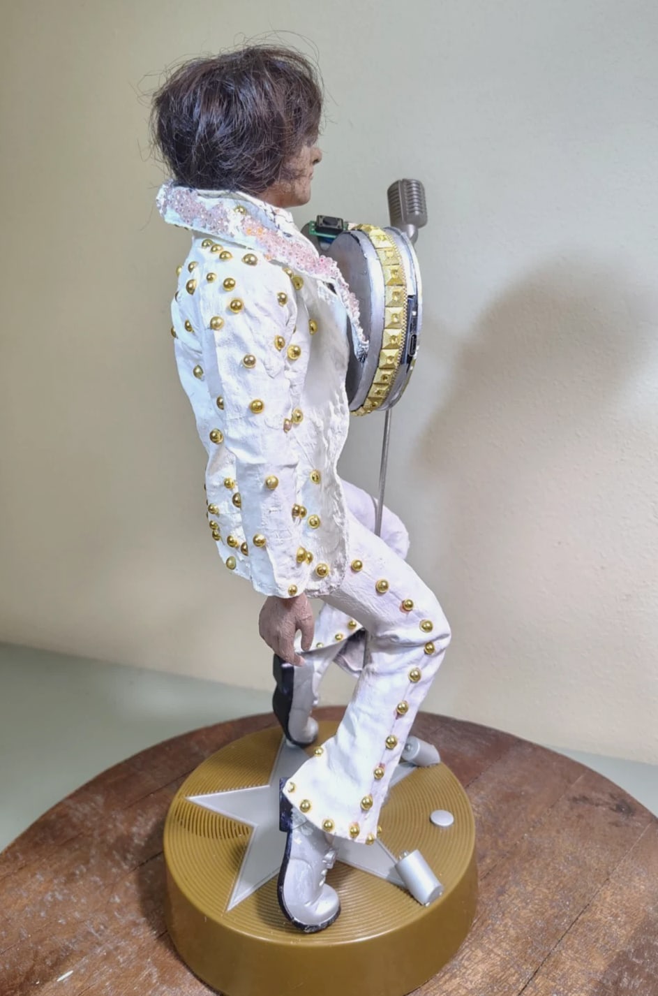 THE ORVILLE TV Show BORTUS Alien as Elvis Handcrafted Action Figure Sound Motion