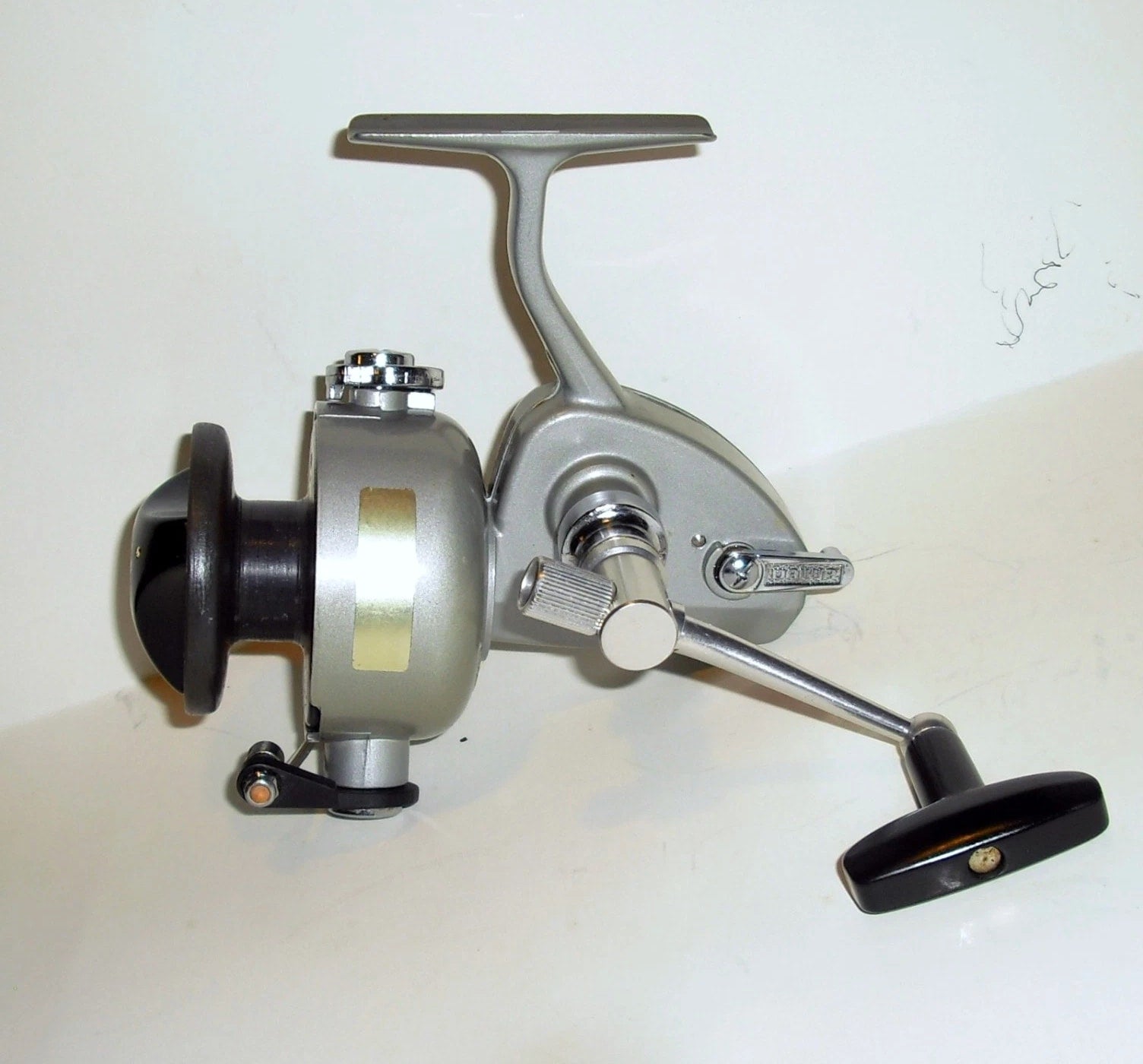 Vintage Daiwa 8300 Spinning Fishing Reel - Never Used