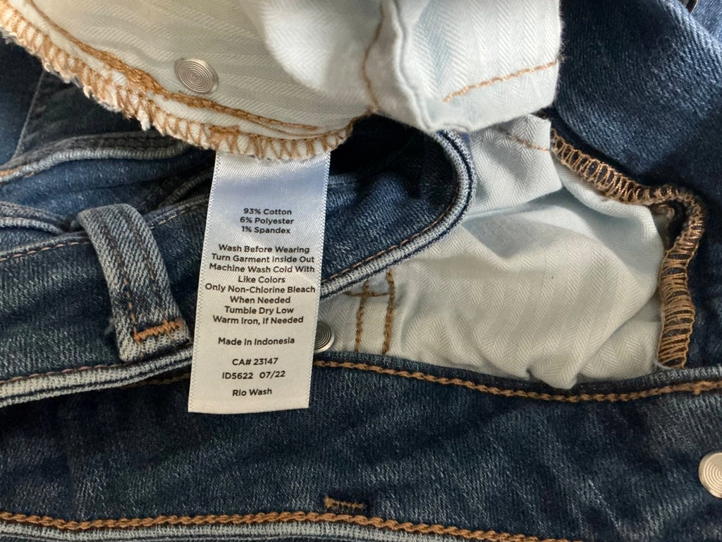TALBOTS Jeans Size 6P Straight Leg Medium Wash Stretch Denim Pre-owned EXC