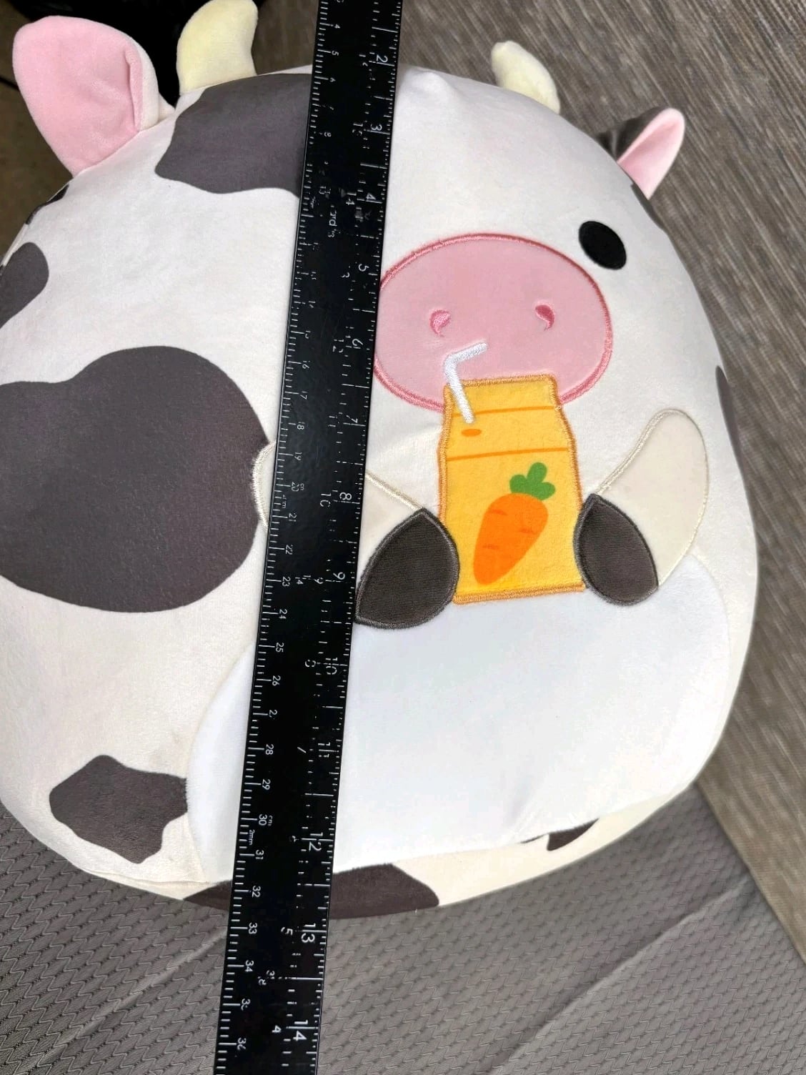 Squishmallows Colin the Cow Plush Stuffed Animal, Carrot Juice Patch - NEW