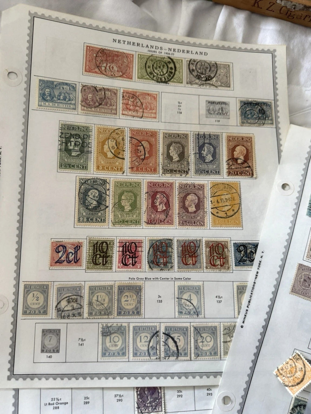 WORLD WIDE STAMP AND POSTAL HISTORY MIX FLAT RATE PRIORITY SEE SCAN