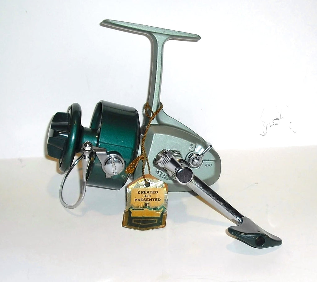 Vintage Daisy Heddon 222 Spinning Fishing Reel - Never Used