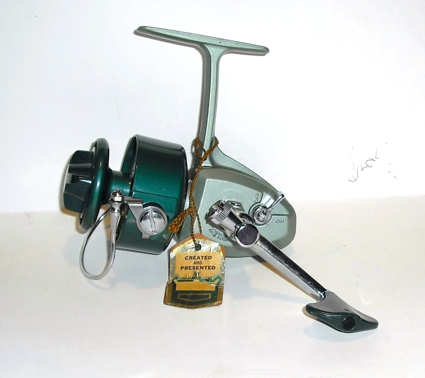 Vintage Daisy Heddon 222 Spinning Fishing Reel - Never Used