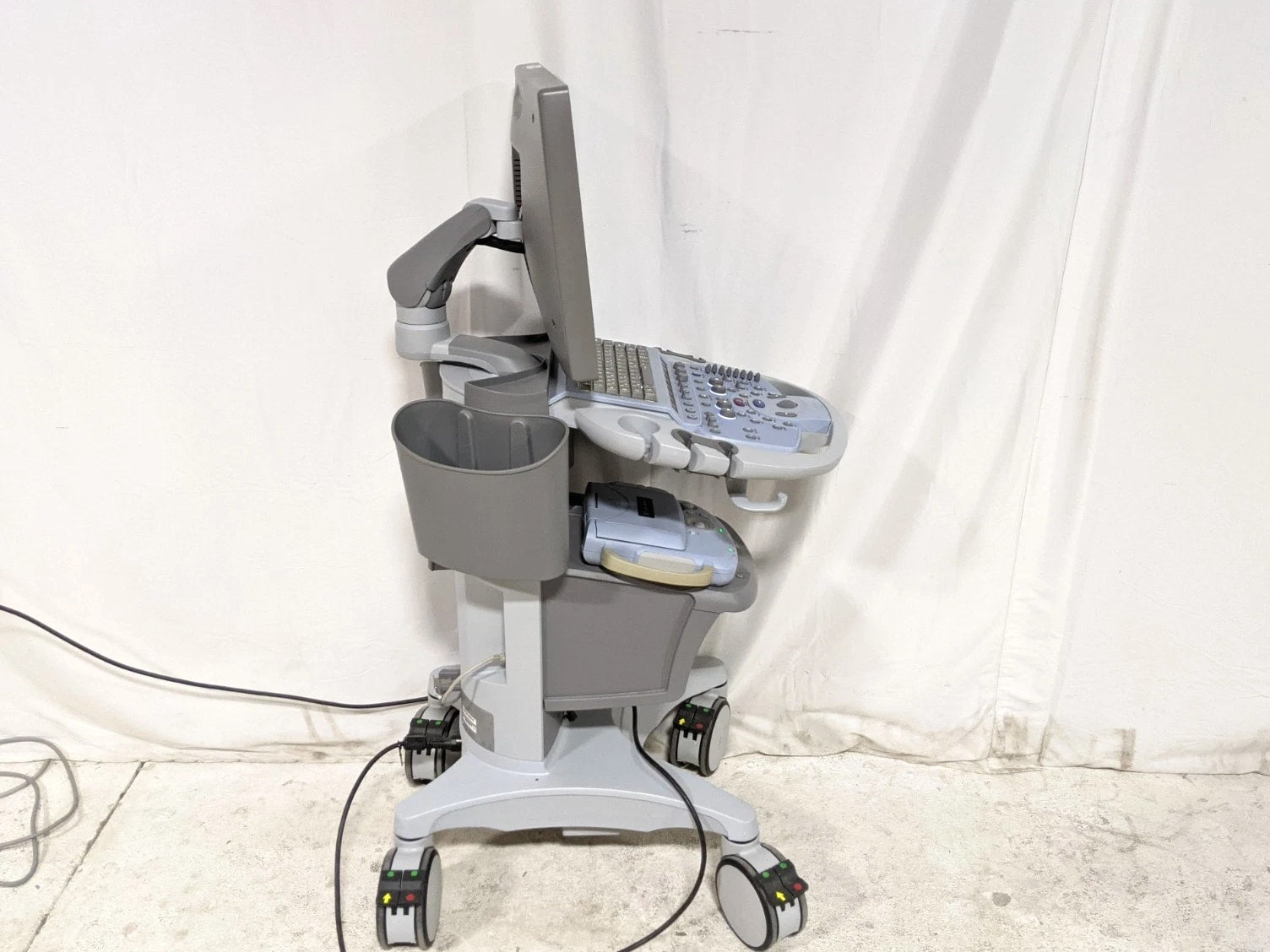 St. Jude Medical Zonare Viewmate Z 85000-08 Ultrasound System