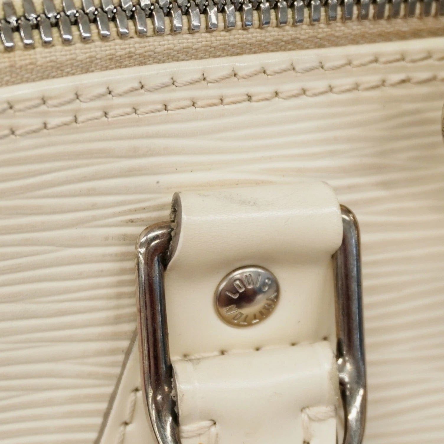 Louis Vuitton Alma Epi Handbag M5280J Ivoire (Women's) GZl1h9yd