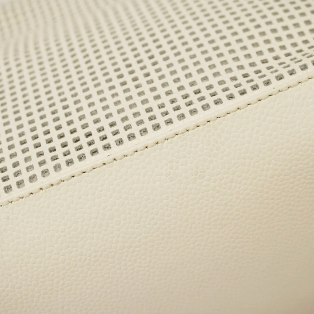 Chanel handbag, CaviarSkinleather, white, women's. GZl1h9wt
