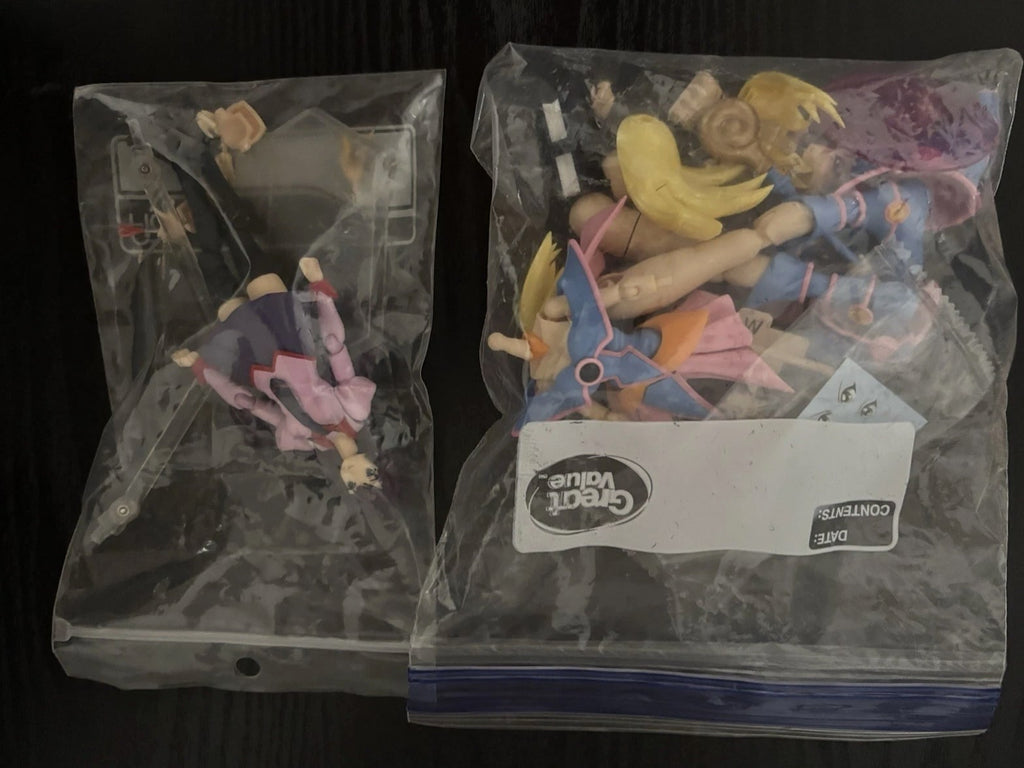 Anime Figure Lot (4) - Jolyne, Hanekawa, Hitagi, And Dark Magician Girl