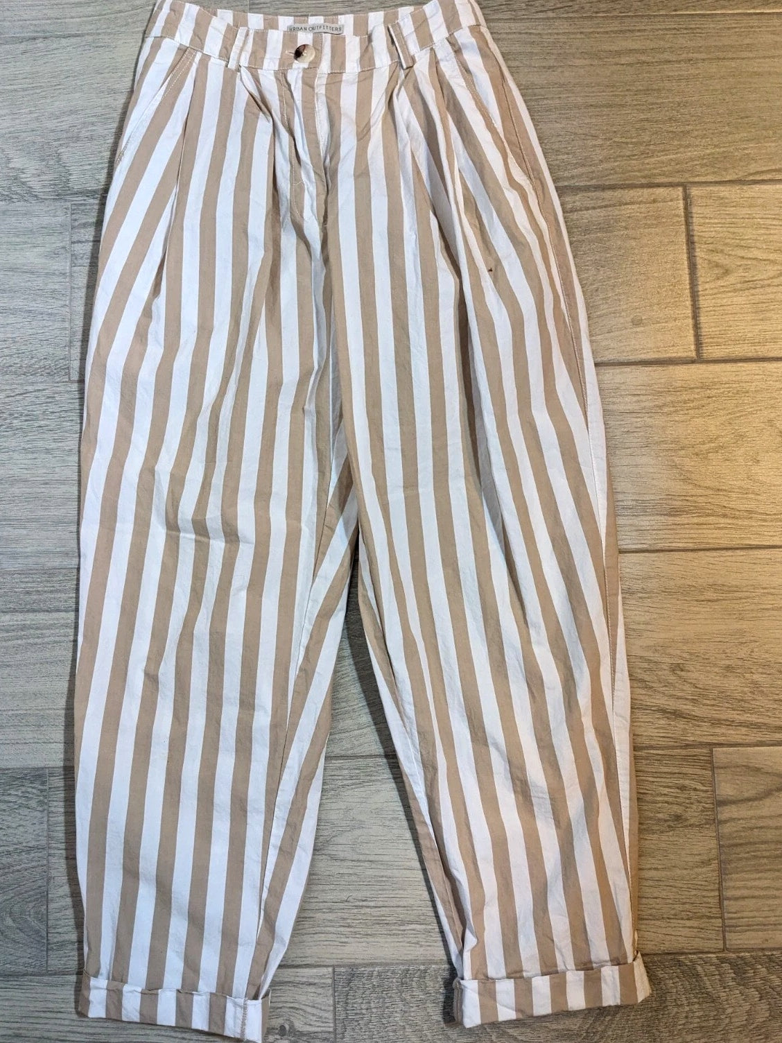 Urban Outfitters UO Percy Pleated High Rise Tapered Pants Size 2 Striped Leg N62