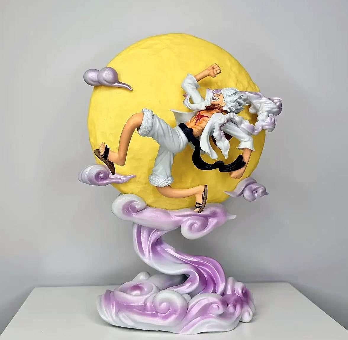 CBKSUHBADE One Piece Luffy Nika Form Light-Up Figure