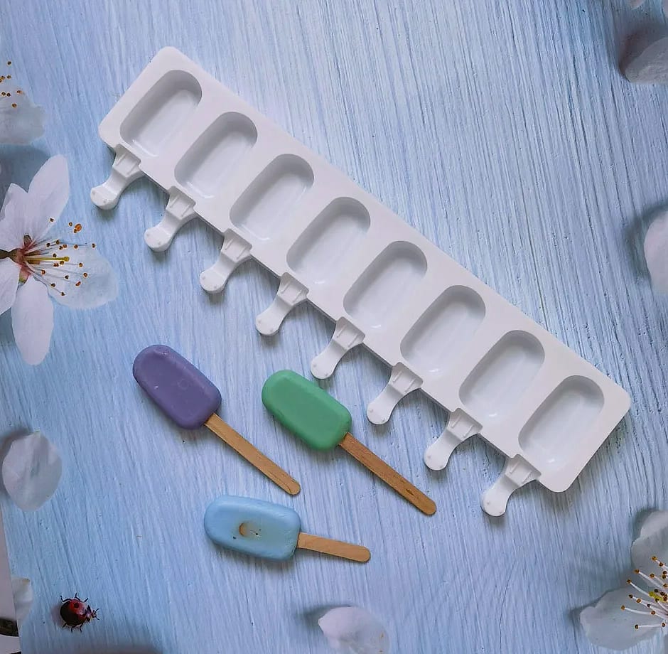 8-Hole Silicone Popsicle Mold for Homemade Ice Cream and Fruit Juice