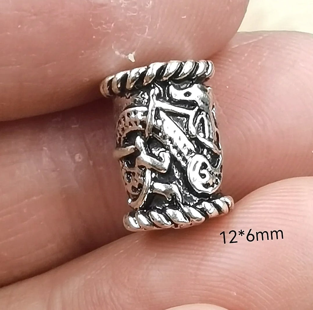 Nostalgia Viking Rune Bear Paw Beard Bead Charm Pendant
