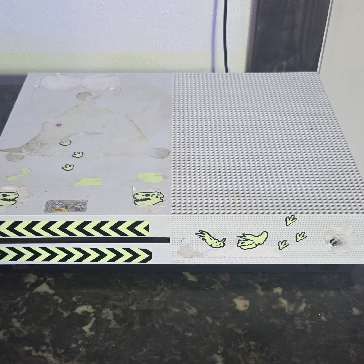 Microsoft Xbox One S White Home Console HDMI USB-A IR Out Optical Ethernet