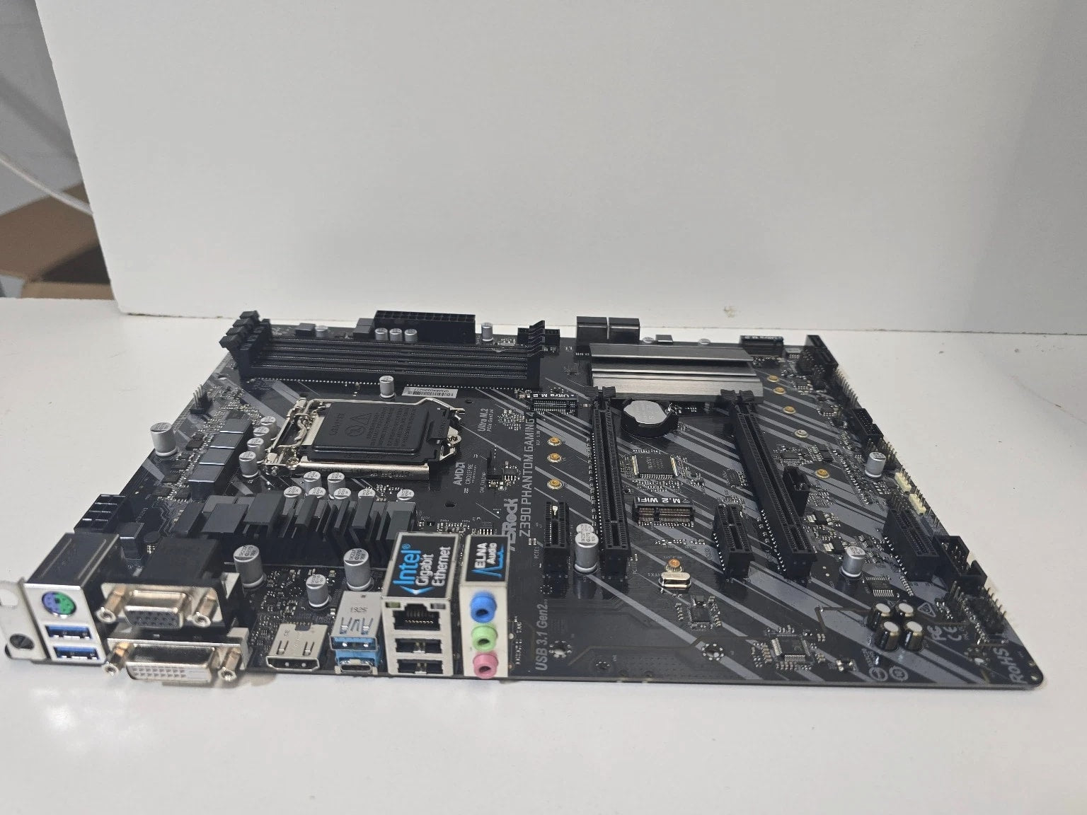 ASRock Phantom Gaming 4  ATX Motherboard (FL)