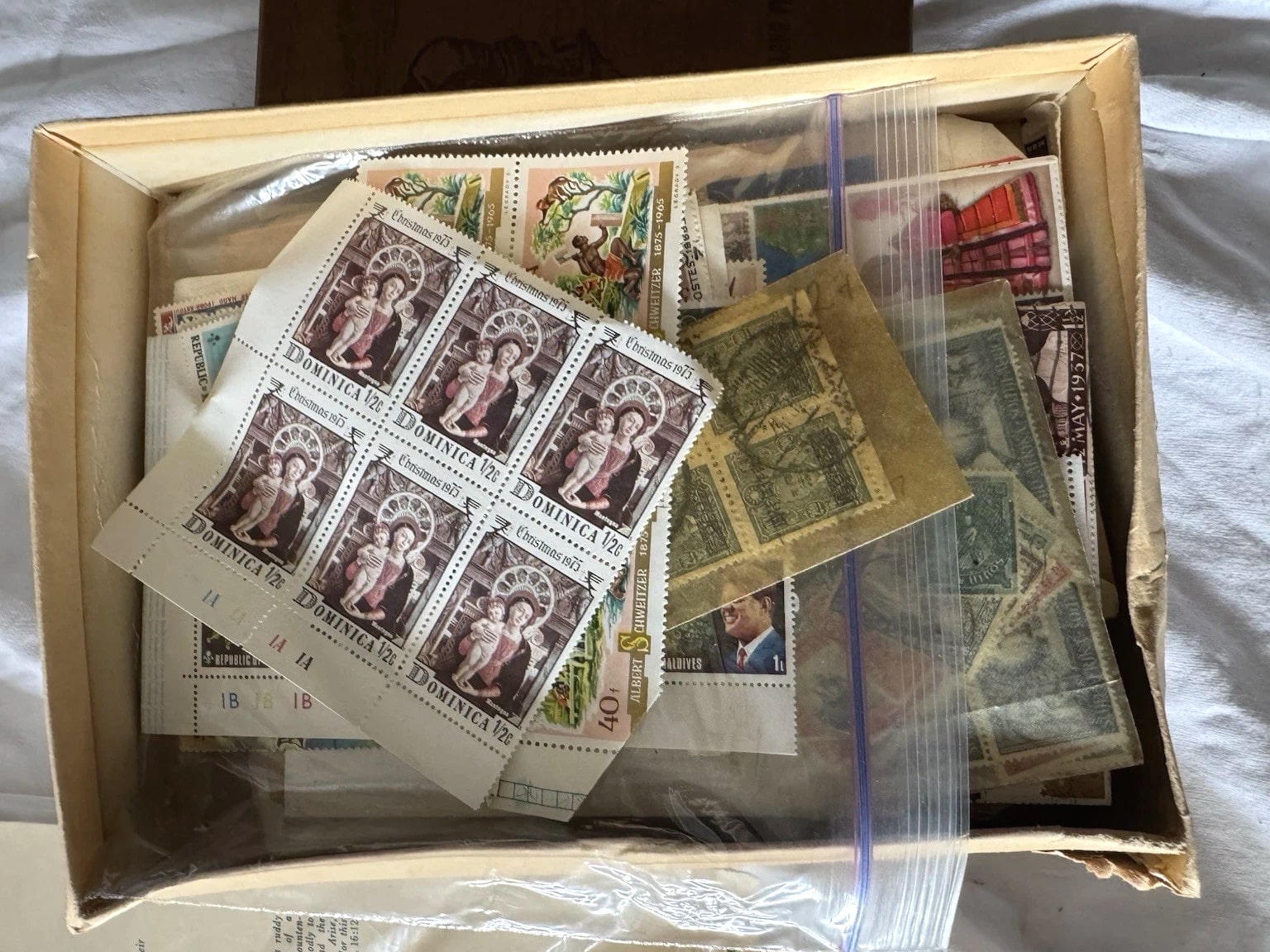 WORLD WIDE STAMP AND POSTAL HISTORY MIX FLAT RATE PRIORITY SEE SCAN