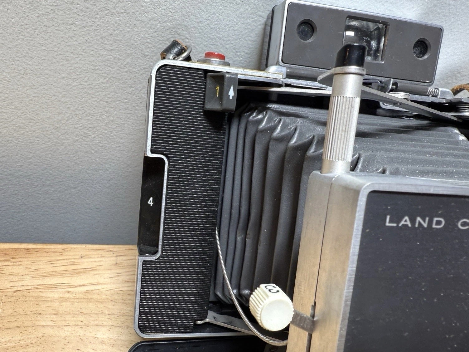 Vintage Polaroid Model Automatic 100 Land Camera w/ Manual UNTESTED