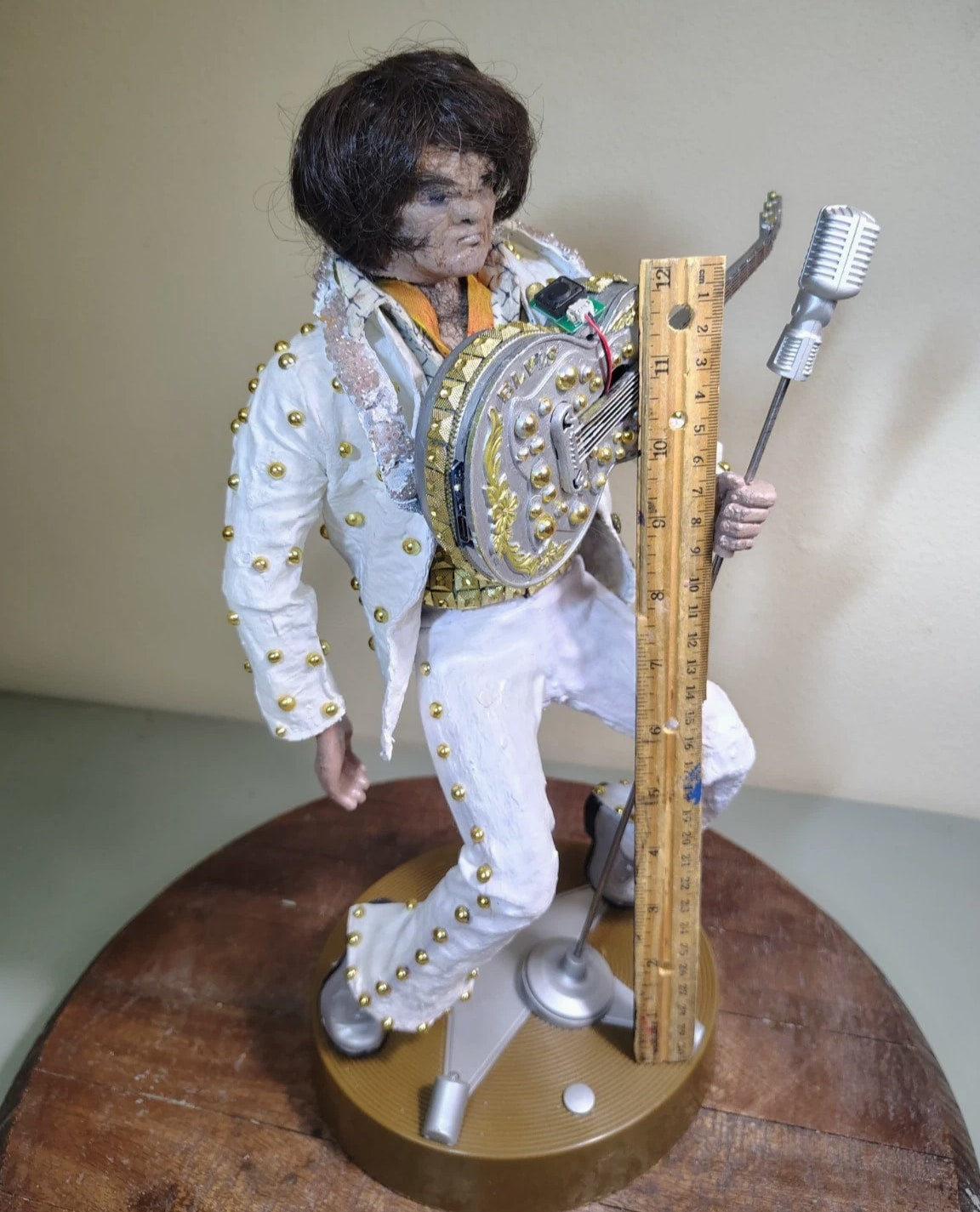 THE ORVILLE TV Show BORTUS Alien as Elvis Handcrafted Action Figure Sound Motion