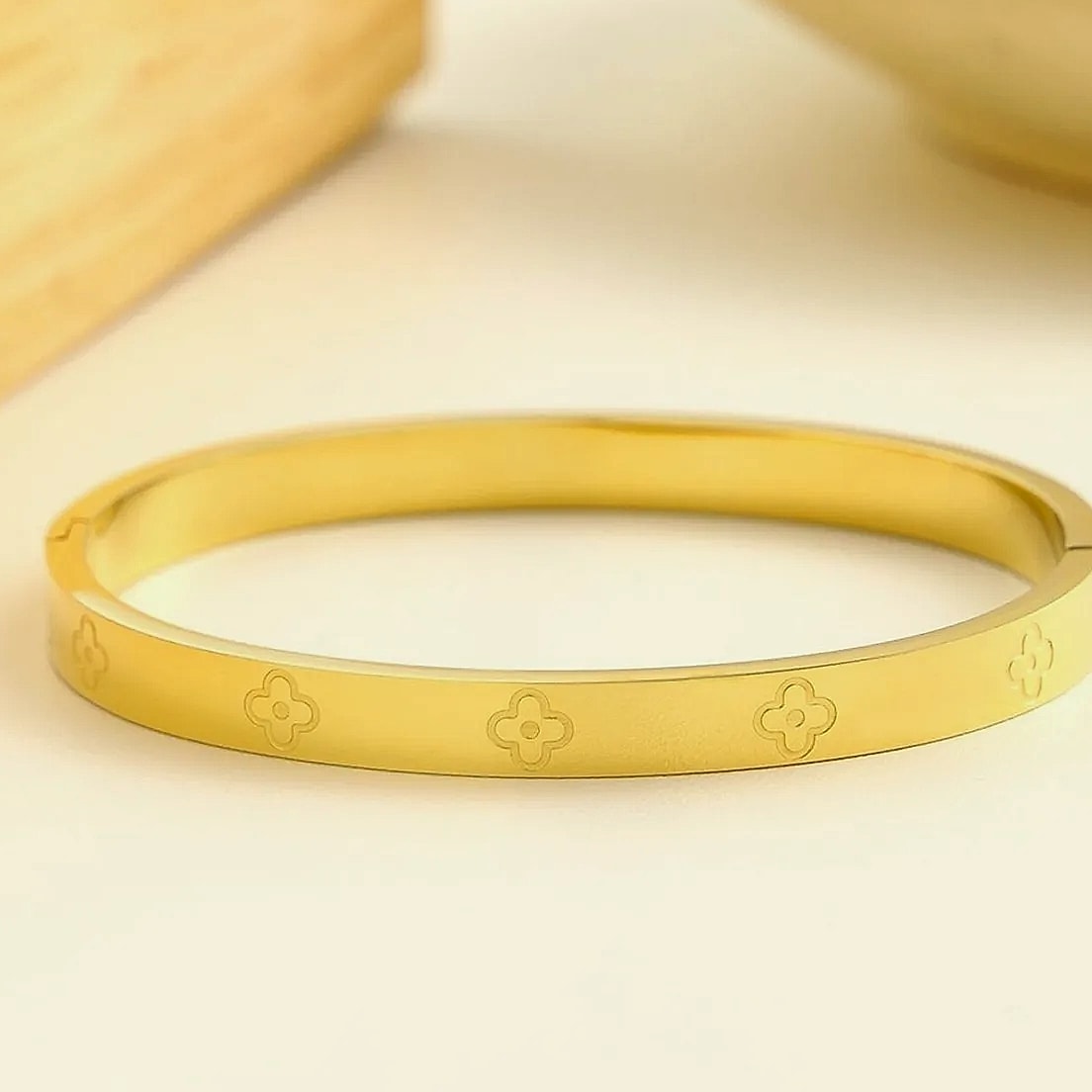 18K Gold Plated Stainless Steel Nail Bracelet Set