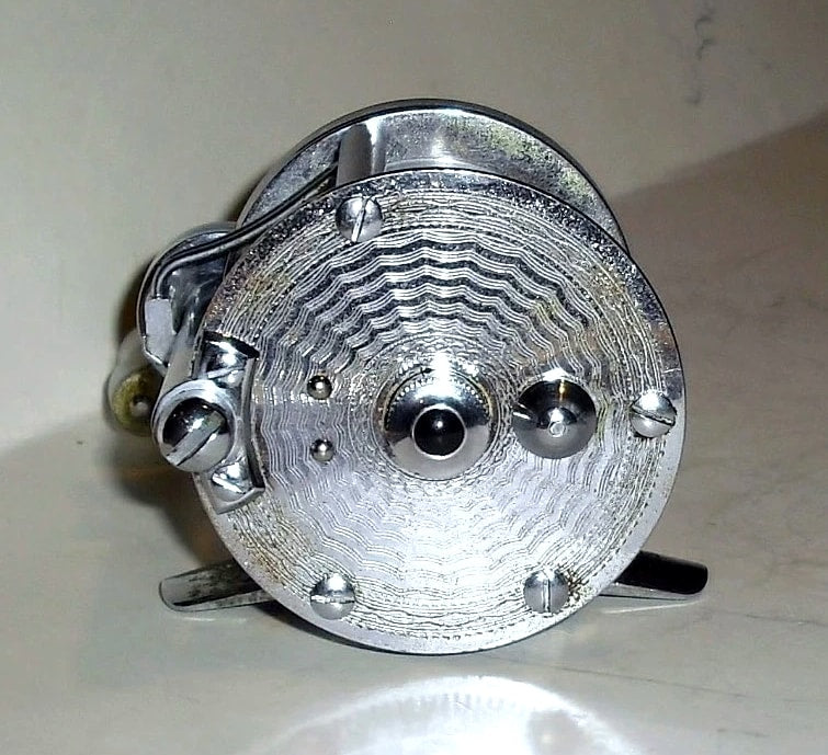 Vintage Pflueger Summit 1993L Engraved Casting Fishing Reel
